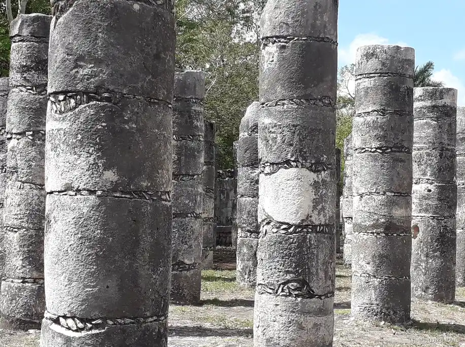 Cenote Sagrado en Chichén Itzá incluido en el boleto autoguiado