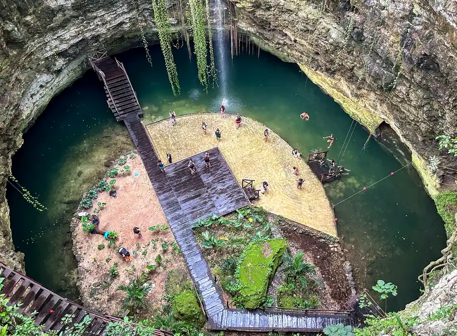 Halte coloniale à Valladolid lors de l'excursion depuis Playa del Carmen