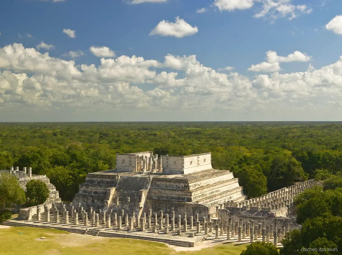 Gran Juego de Pelota en Chichén Itzá visitado en el tour con guía local certificado
